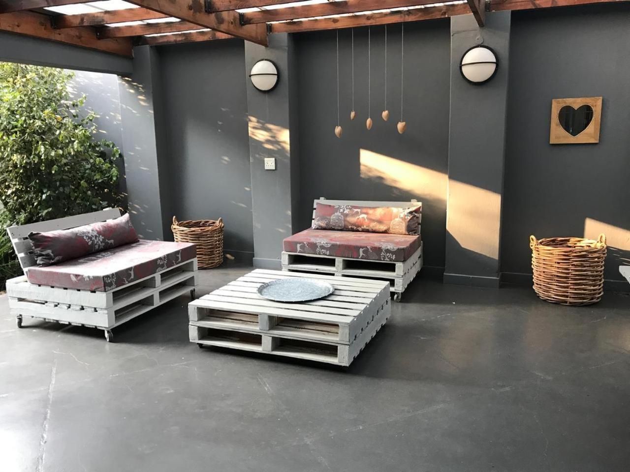 46 On Allcock Guest Apartment & Luxury Room Pretoria-Noord Eksteriør bilde